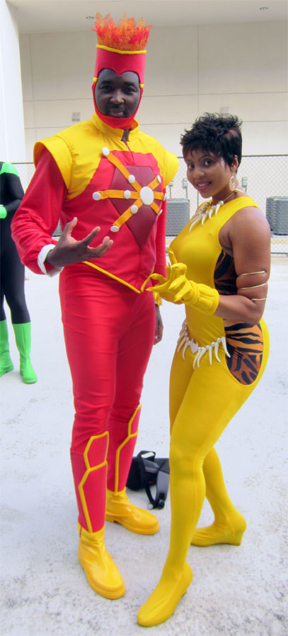 Firestorm and Vixen cosplay at Dragon Con 2015